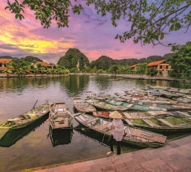 HOA LU TAM COC- SMALL GROUP